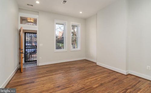 1509 Vermont Ave, Washington, DC 20005-3712
