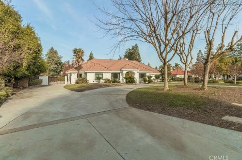 2342 Warner Ave, Fresno, CA 93710-4532