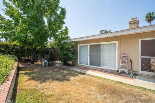 521 Sunnyside Ave, Redlands CA  92373-5635 exterior