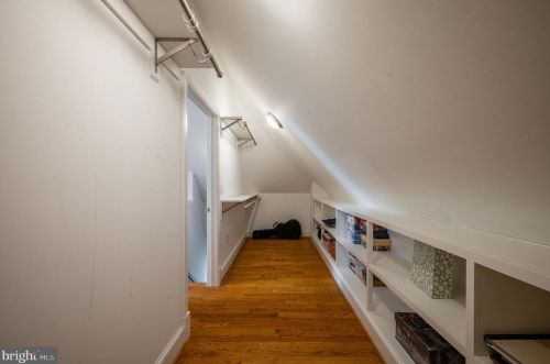 281 Golden Woods Ct, Great Falls VA  22066-4152 exterior