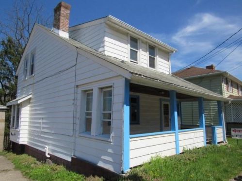 179 Connellsville St, Fayette City, PA 15438-1055