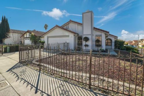 285 Hillview Dr, Milpitas, CA 95035-4538