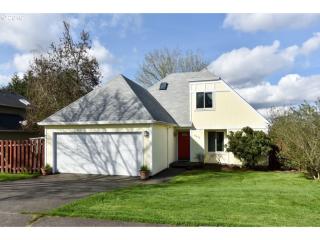 8495 Dakota Dr, Tualatin, OR 97062-7007