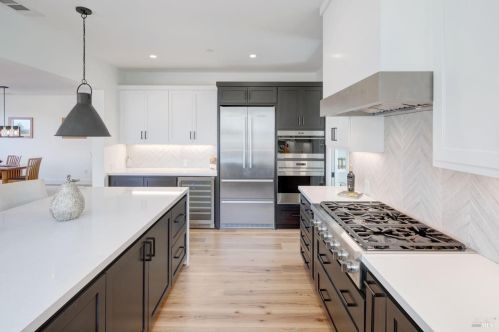 3711 Llyn Glaslyn Pl, Santa Rosa CA  95403-0950 exterior