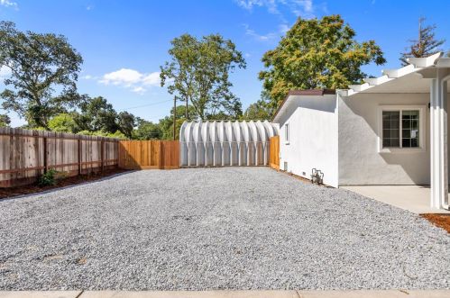 9644 Kent St, Elk Grove CA  95624-2436 exterior