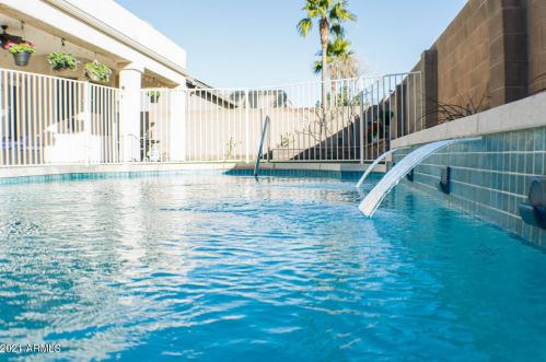 6619 Misty Willow Ln, Glendale, AZ 85310-3467