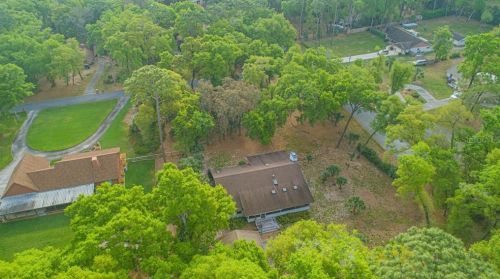23829 Oak Tree Dr, Mount Plymouth, FL 32776-9774