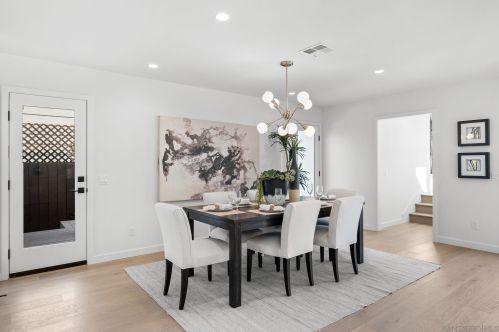 1855 Frankfort St, San Diego CA  92110-3514 exterior