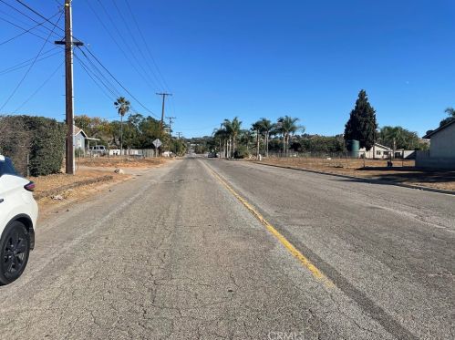 9141 56th St, Riverside, CA 92509-3804
