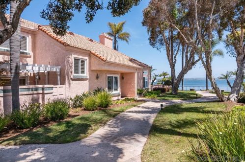 17 Tunapuna Ln, San Diego, CA 92118-3502