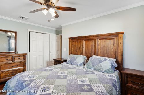 542 California Ave, Bricktown NJ 08724-1402 exterior