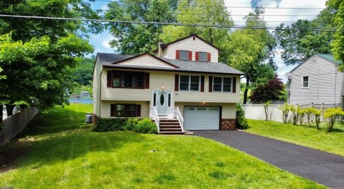 106 Tomahawk Trl, Sparta, NJ 07871-2905