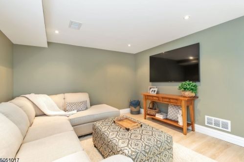 202 Myrtle Ave, Garwood NJ  07027-0013 exterior