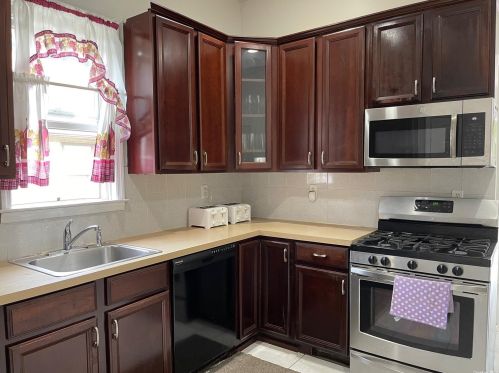 80 11 St, Huntington Station NY 11746-1729 exterior