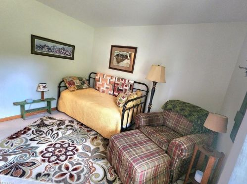 5100 Tiffany Dr, Zanesville OH  43701-8703 exterior