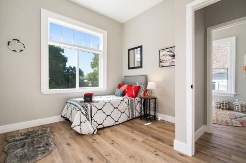 1433 Adeline St, Oakland CA  94607-2800 exterior