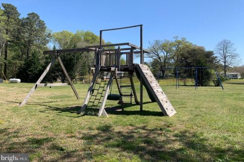 211 Erica Dr, Montross VA  22520-4154 exterior