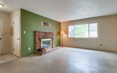 5735 Amarillo Ave, La Mesa CA 91942-2889 exterior