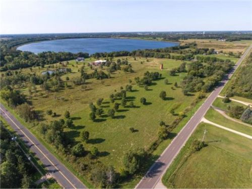 7139 165th St, Lino Lakes, MN 55038-8303