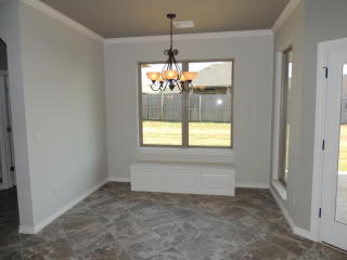 9020 84th St, Yukon, OK 73099-8677