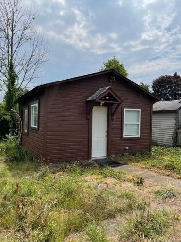 21 Highland Ave, Monticello NY  12701-1609 exterior