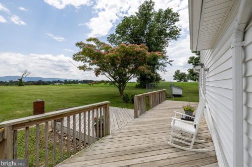 1654 Readus Rd, Edinburg VA  22824-2935 exterior