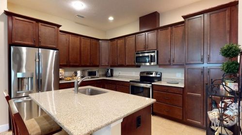 9123 Isla Bella Cir, Bonita Springs, FL 34135-7198