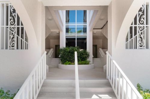 599 Audubon Blvd, Naples, FL 34110-8010