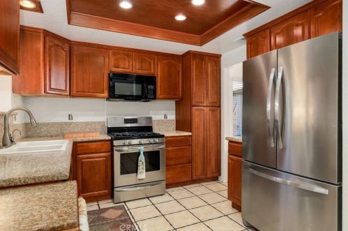 6736 Stonegate Dr, Chino CA  91710-6227 exterior