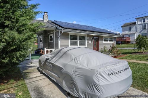 337 Perry St, West Enola PA  17025-2542 exterior