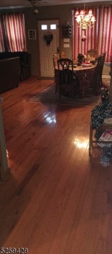 15 John St, West Milford Lakes NJ  07480-2138 exterior