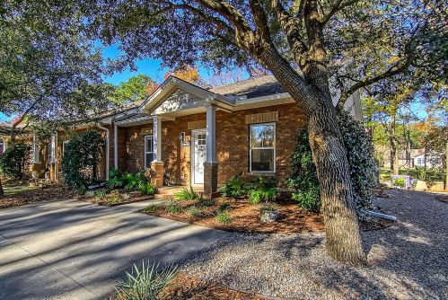 1713 Lauda Dr, Mount Pleasant SC  29464-9601 exterior