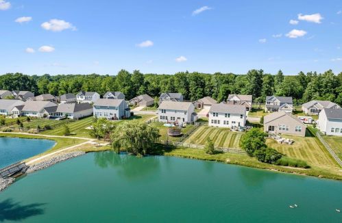 4391 Legacy Greens Dr, Stonelick, OH 45103-7107