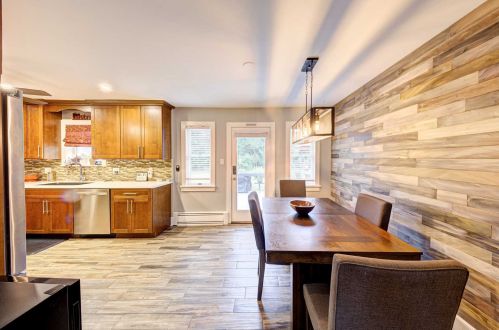 72 Maple Ave, Fishkill NY  12524-2213 exterior