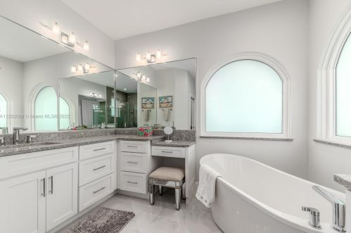8801 One Putt Pl, Fort Pierce FL  34986-3068 exterior