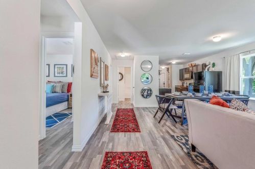 411 Day St, Denison, TX 75021-4649