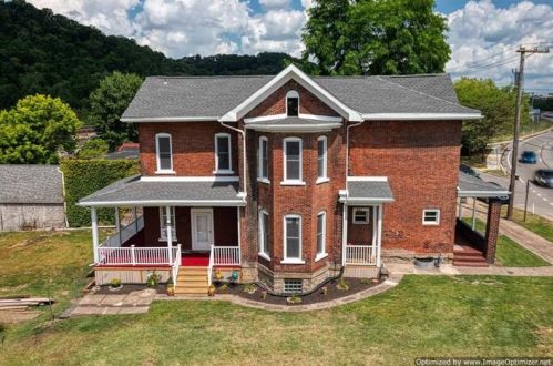 430 3rd Ave, New Brighton, PA 15066-1704