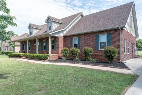 2215 Alydar Run, Murfreesboro, TN 37127-6698