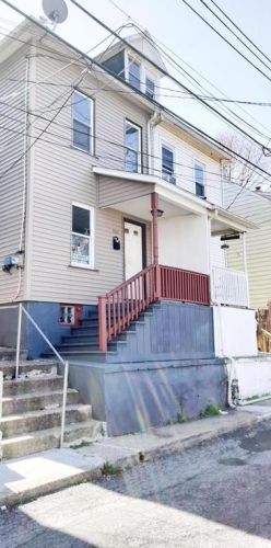 922 Spruce St, Easton, PA 18042-4312