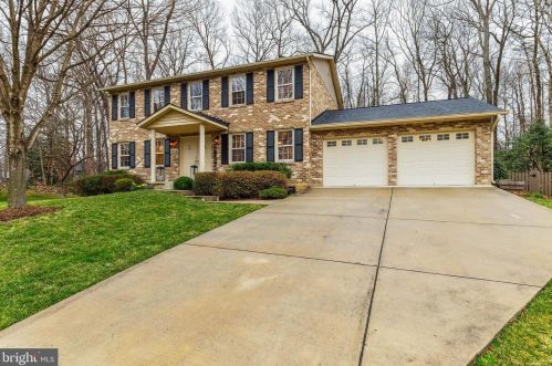 9704 Woodcarver Ct, Springfield, VA 22015-4101
