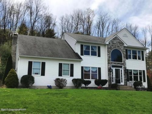 1116 Heritage Blvd, Stroudsburg, PA 18360-9092