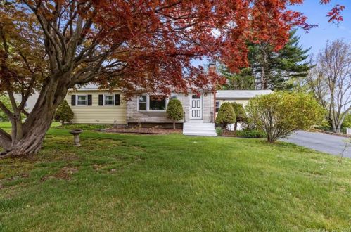 86 Plumb Rd, Middletown, CT 06457-1922