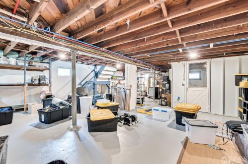 24 William St, Metuchen NJ  08840-1822 exterior