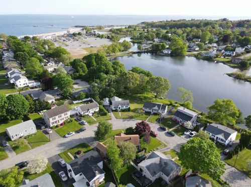 60 Bayshore Dr, United States Coast Guard Ac, CT 06320-2903
