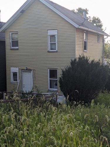 1824 Butler St, Mckeesport PA  15132-4558 exterior