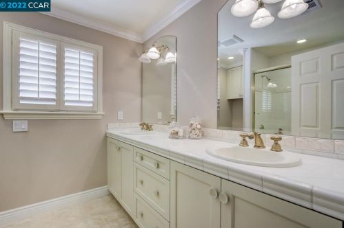 695 Blue Spruce Dr, Danville CA  94506-4525 exterior