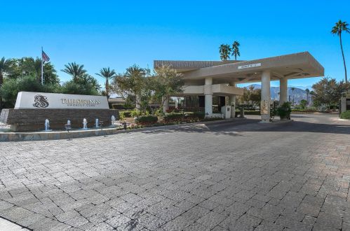 6 Cornell Dr, Rancho Mirage CA  92270-3630 exterior