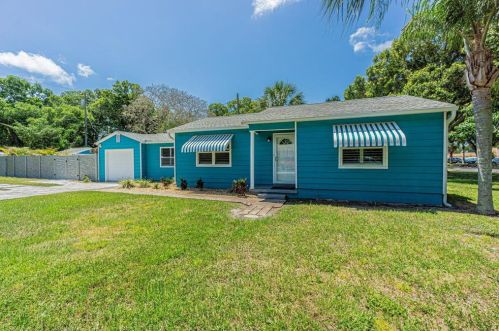 5818 13th Ave, Saint Petersburg, FL 33707-3304