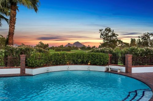 37 Biltmore Est, Phoenix, AZ 85016-2824