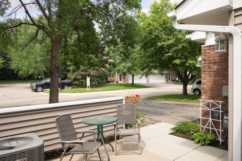 10925 Highland Rd, Minneapolis, MN 55438-2679